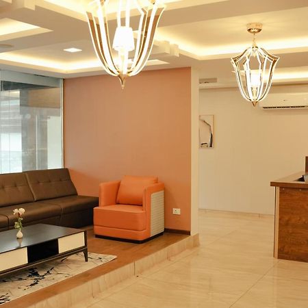 Esquina Residency Hotel Kochi Eksteriør billede