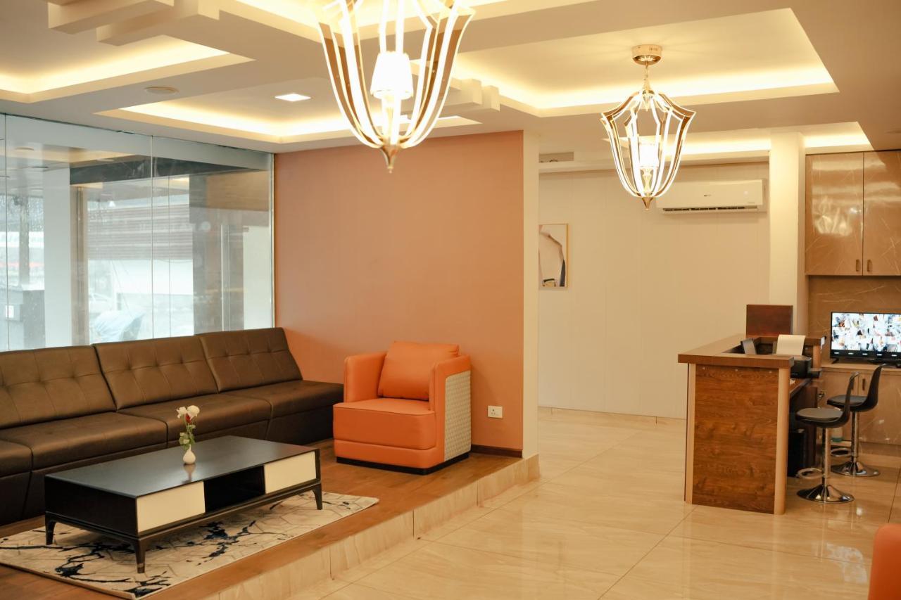 Esquina Residency Hotel Kochi Eksteriør billede