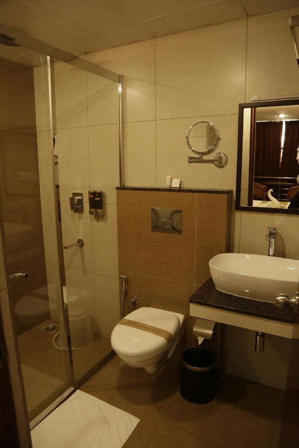 Esquina Residency Hotel Kochi Eksteriør billede